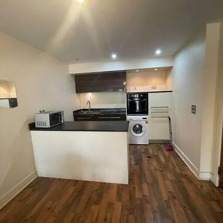 Lovely 2-Bedroom Apartment In Edgbaston Hemisphere Birmingham